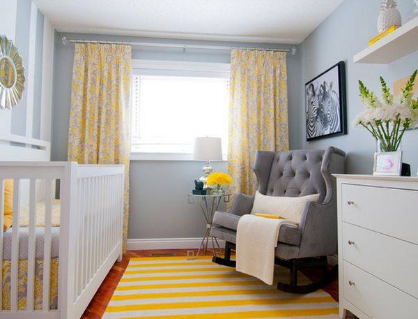 Bạn có thể kết hợp màu vàng với những màu sắc trung tính như màu xám để tạo sự cân bằng cho căn phòng.